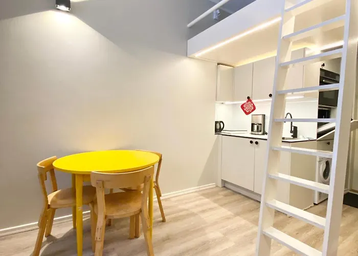 Modern And Compact, Kamppi