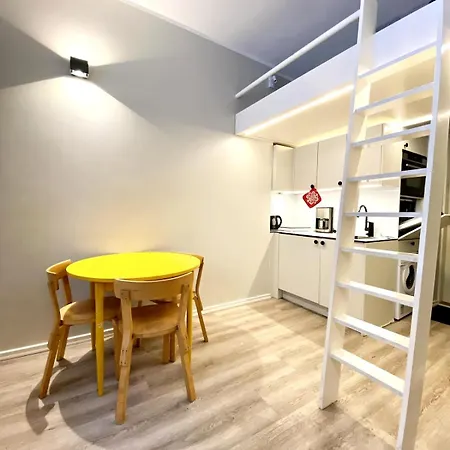 Modern And Compact, Kamppi